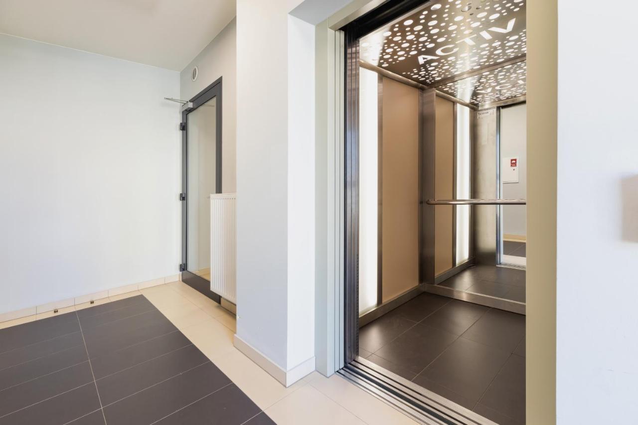 קרקוב Mogilska Apartments By Renters Prestige מראה חיצוני תמונה