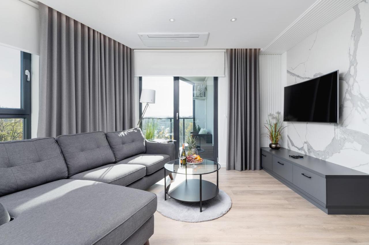 קרקוב Mogilska Apartments By Renters Prestige מראה חיצוני תמונה